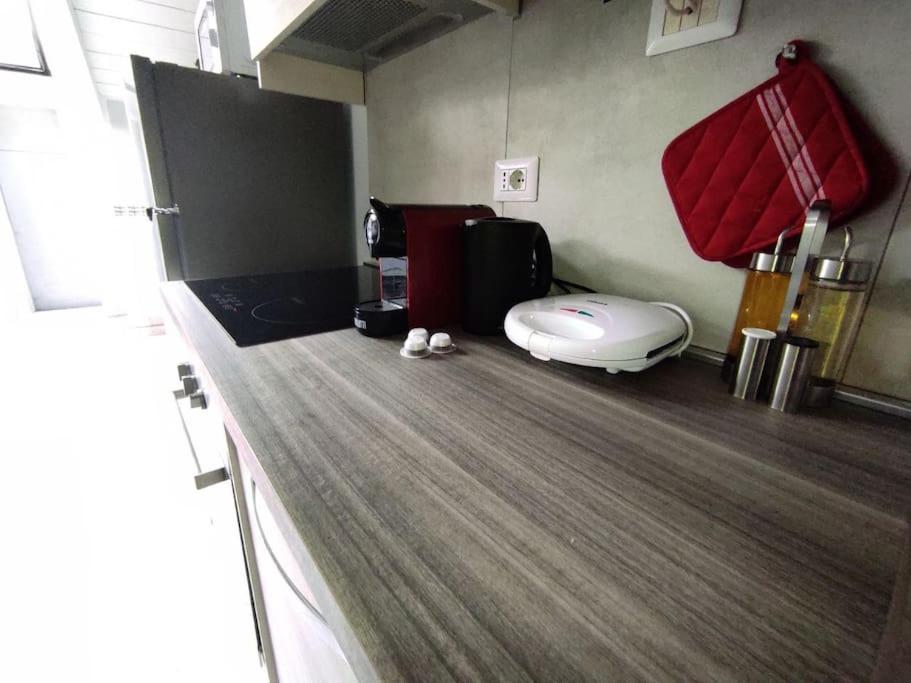 شقة Free Parking Tiny House Wifi Netflix 15 Minuti Dal Duomo ميلان المظهر الخارجي الصورة