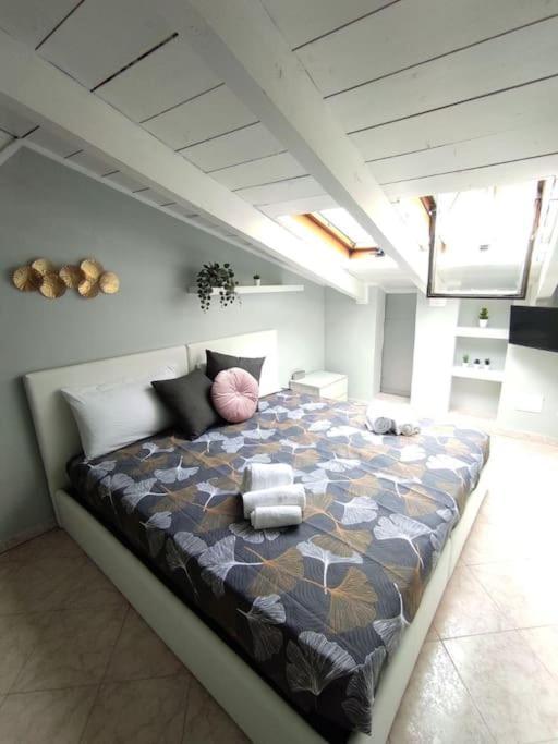 شقة Free Parking Tiny House Wifi Netflix 15 Minuti Dal Duomo ميلان المظهر الخارجي الصورة