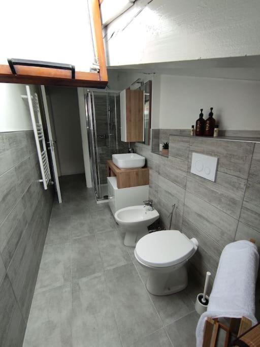 شقة Free Parking Tiny House Wifi Netflix 15 Minuti Dal Duomo ميلان المظهر الخارجي الصورة