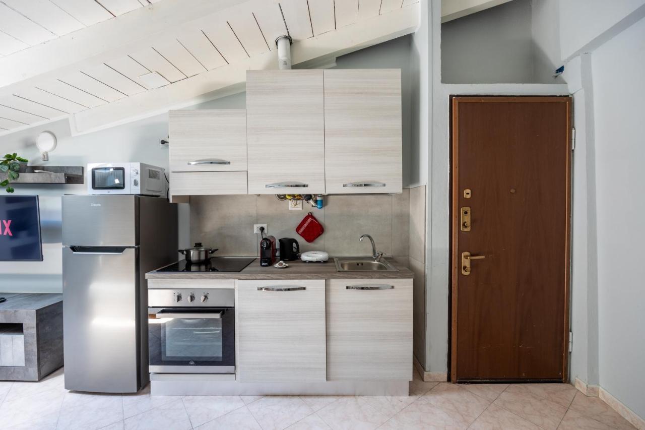 شقة Free Parking Tiny House Wifi Netflix 15 Minuti Dal Duomo ميلان المظهر الخارجي الصورة